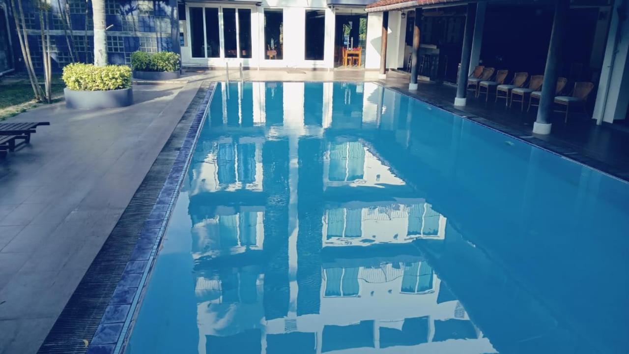 เอิร์ล เรด ปัสซิกุทาห์ Hotel Passikudah ภายนอก รูปภาพ